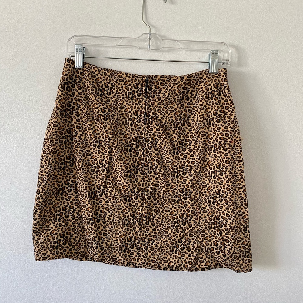 Vintage Leopard Mini Skirt - Picture 2 of 3